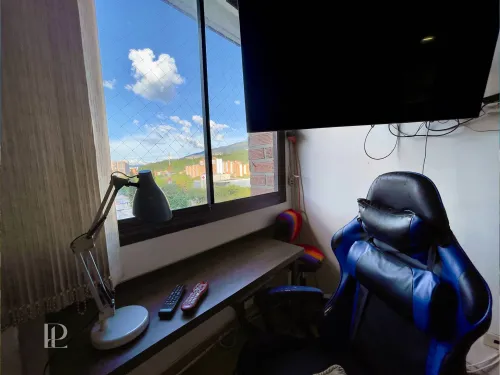 Habitaci&oacute;n principal con dise&ntilde;o funcional y excelente ventilaci&oacute;n natural