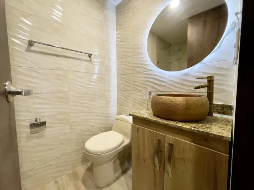 Ba&ntilde;o principal